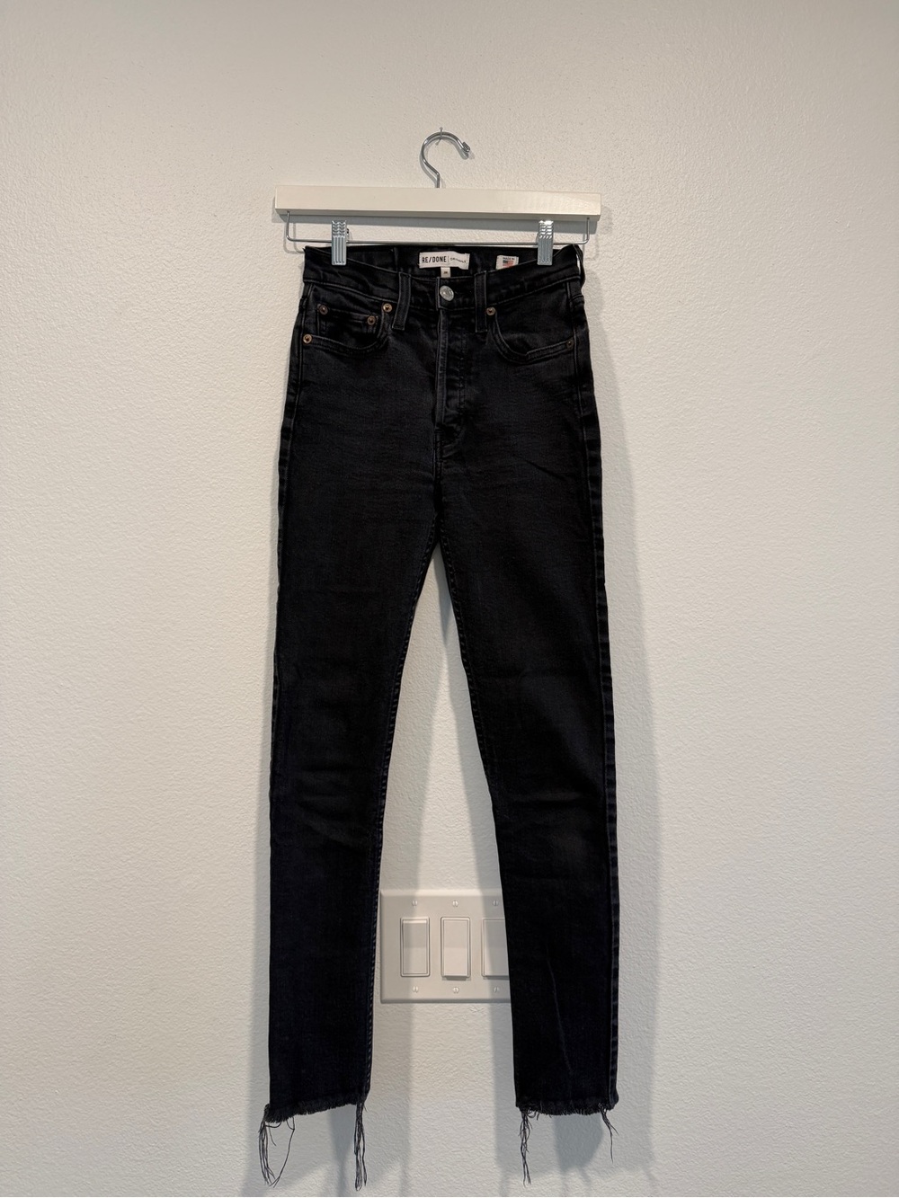 Re/Done Black Straight-Leg Jeans with Raw Hem
